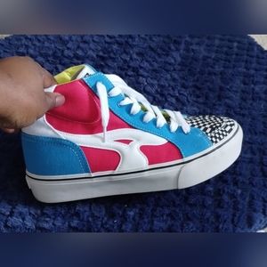 Women's Airwalk sneaker size 10